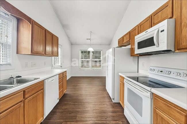 Photo - 213 Fiddlers Knoll Ct