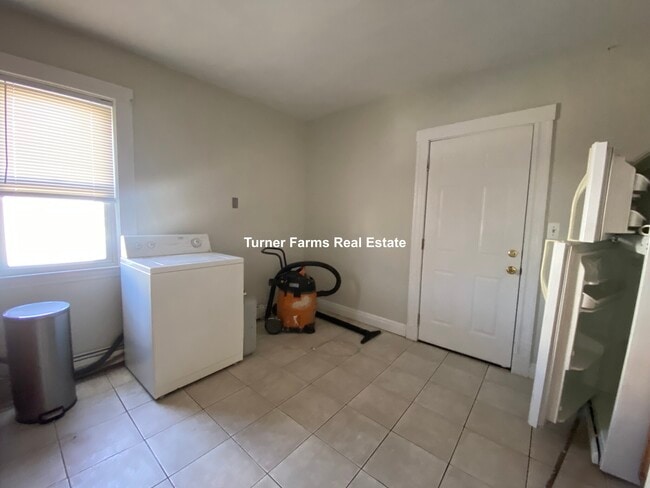 Photo - 49 Conwell Ave Unit 2