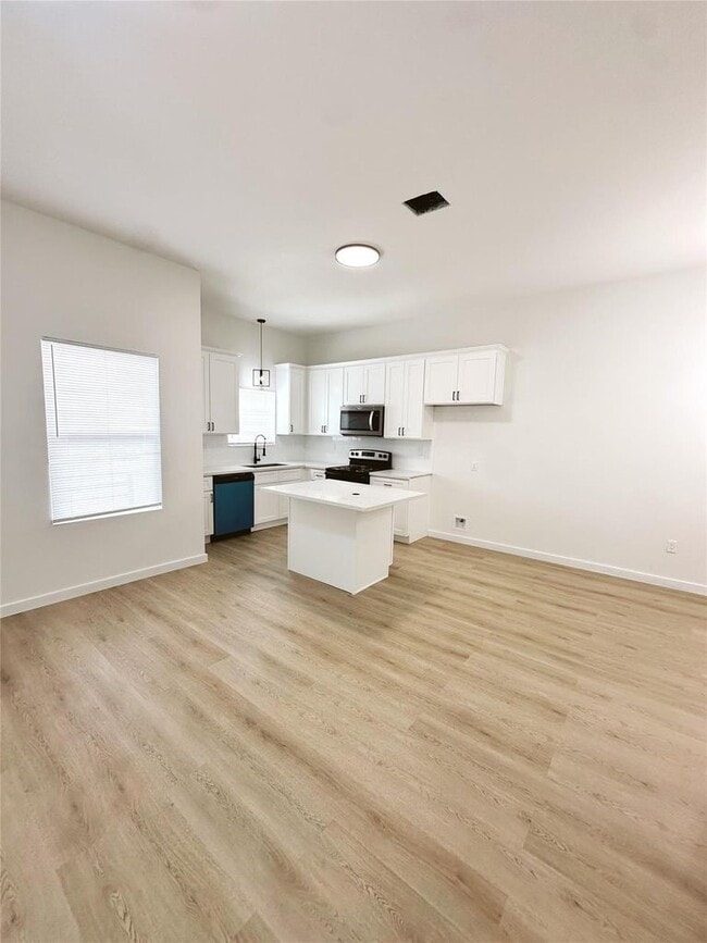 Photo - 9705 Garcroft St