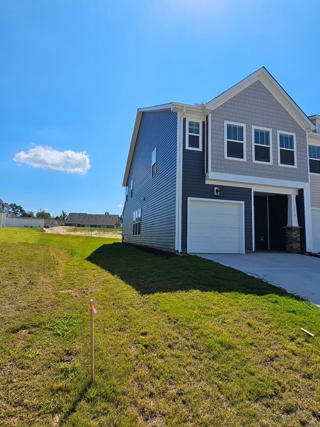 Photo - 1315 Maplesmith Wy