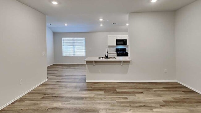 Photo - 3 Bedroom 2 Bath home in Edmond Schools