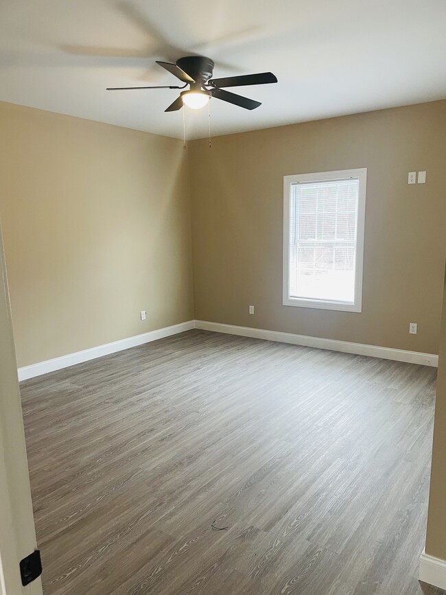 Photo - 235 Fairway Dr