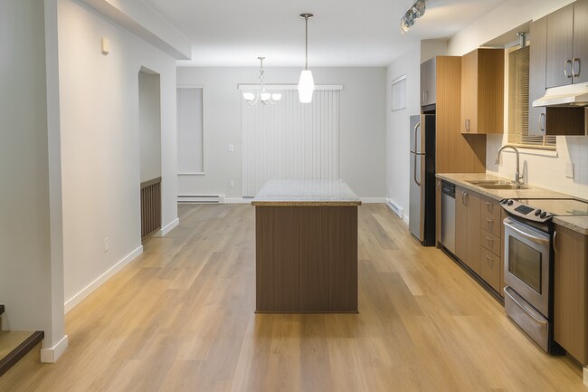 Photo - 31125 Westridge Pl