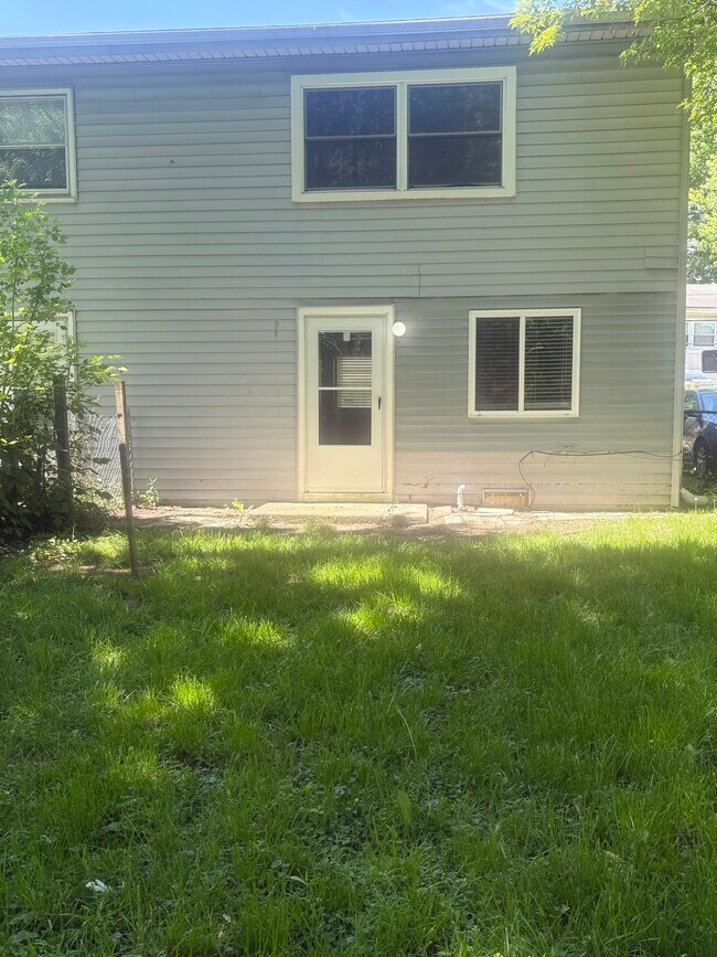 Photo - 33514 Berville Ct