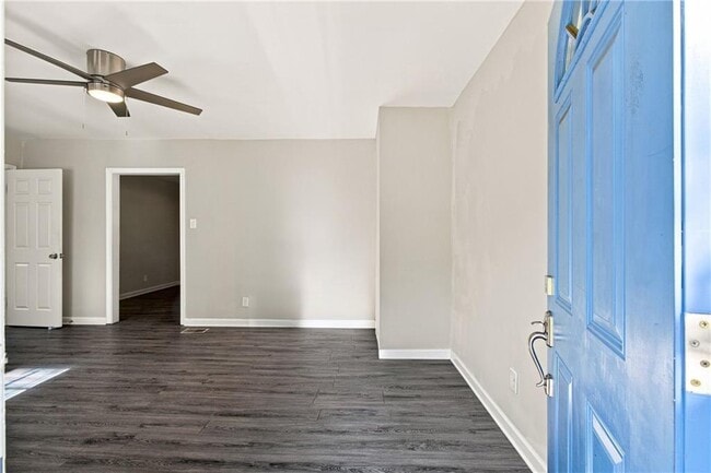 Photo - 1357 Lorenzo Dr SW