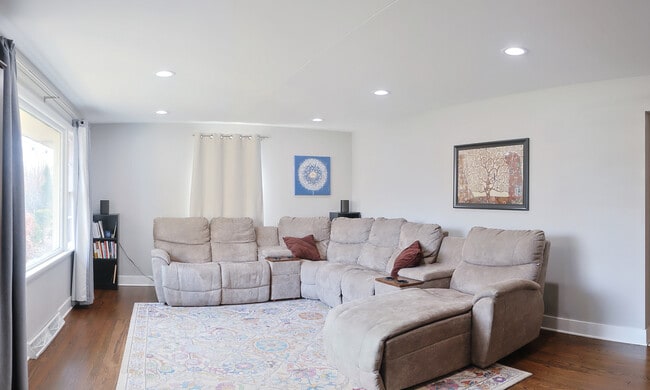 Photo - 227 N Butterfield Rd