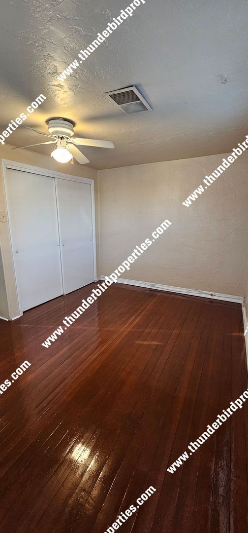 Photo - 2 bedrooms, 1 bath in North Valley