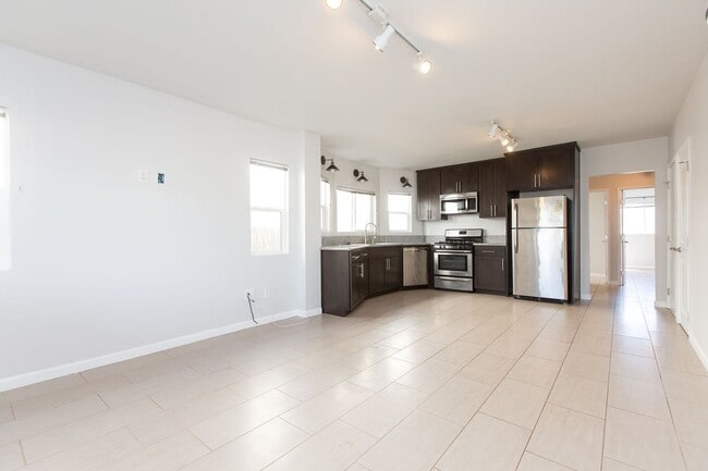 Photo - 626 Benton Wy Unit 626 Benton Way