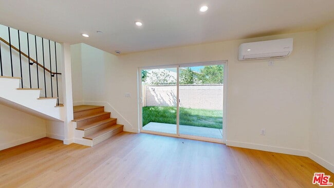 Photo - 6445 Satsuma Ave