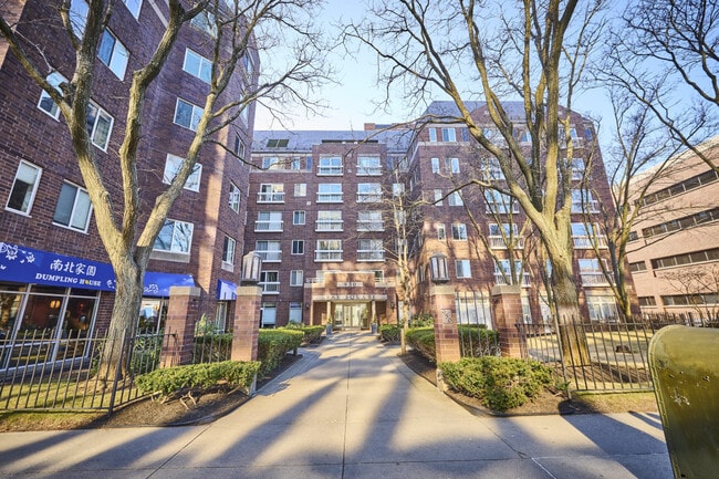 Photo - 950 Massachusetts Ave Unit 2C