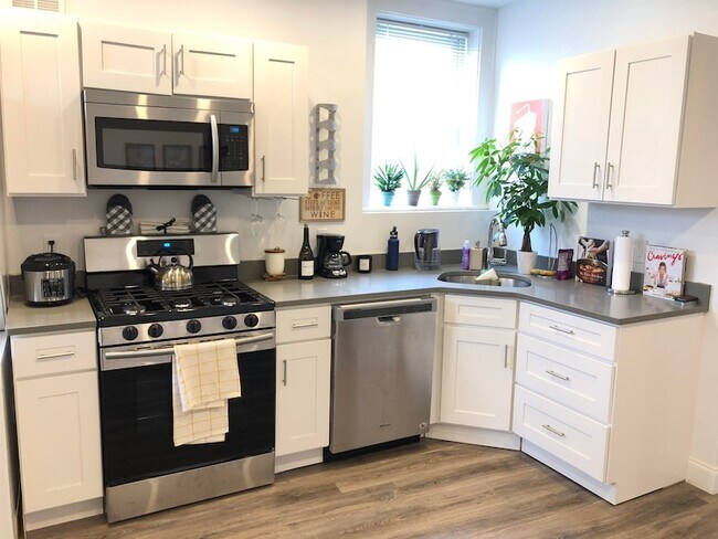 Photo - 81 Glenridge Ave