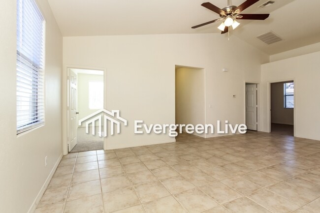 Photo - 524 S 4th St