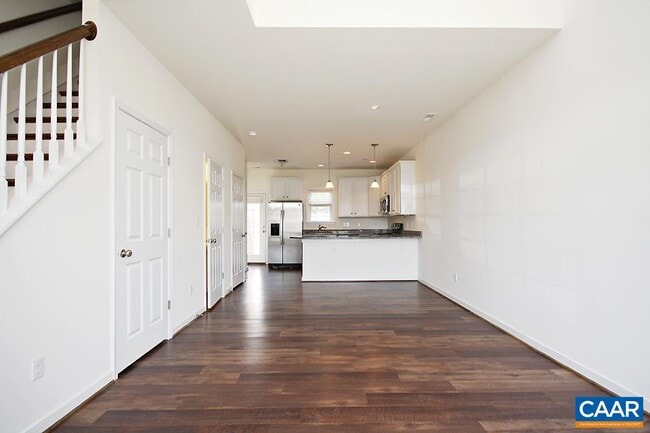 Photo - 609 Mornington Ln