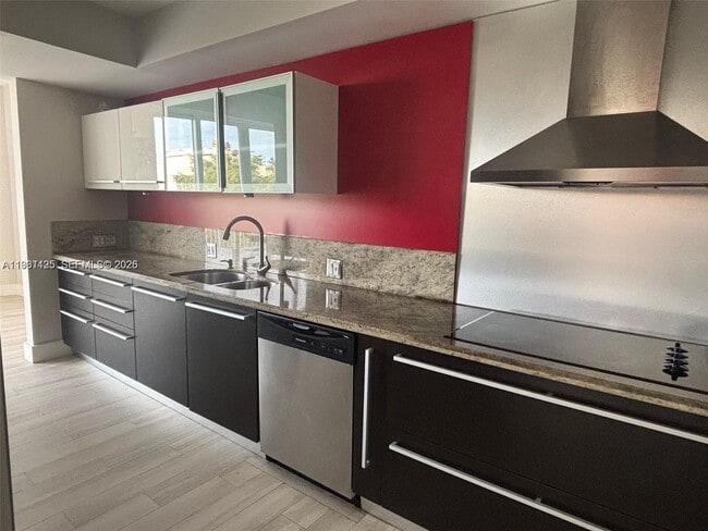 Photo - 50 Ocean Ln Dr Unit 404