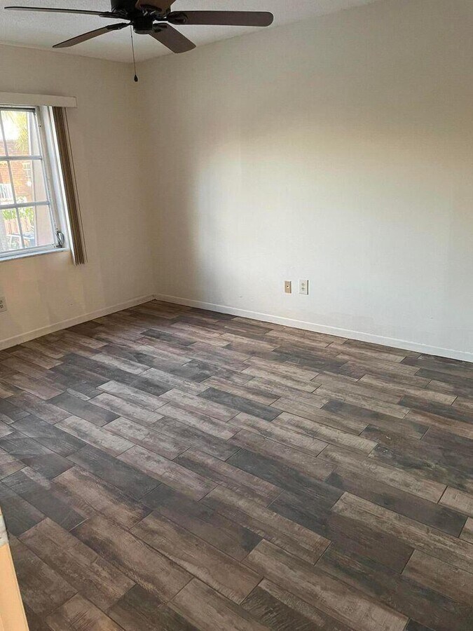 Photo - 950 S Kanner Hwy Unidad D-22