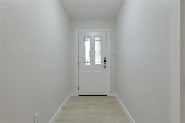 Photo - 2717 Meadow Green