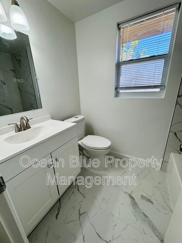 Photo - 10179 106th Ave N Unidad #1