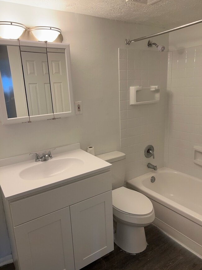 2 bedroom 1.5 bath