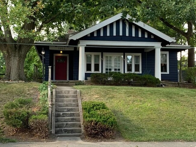 Building Photo - 1914 Hopkins Ave