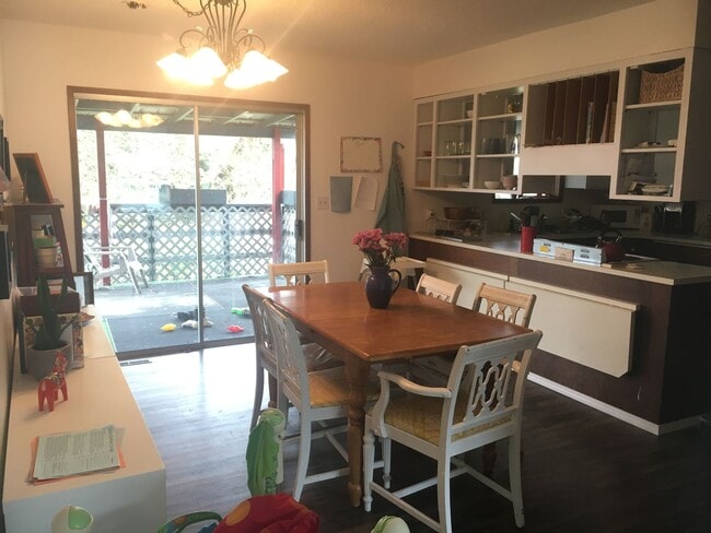 Photo - 855 Kenneth St Unit A