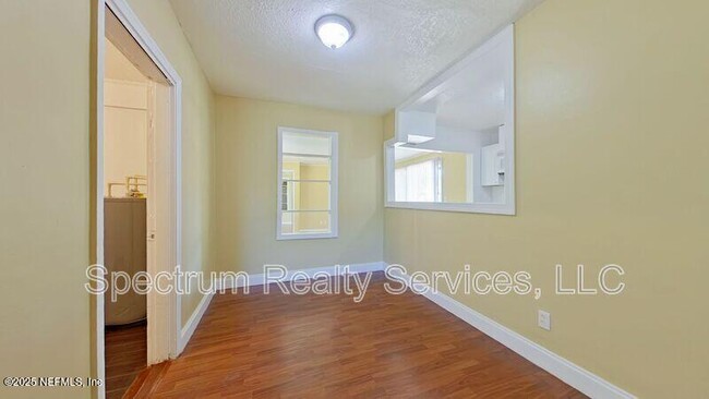 Photo - 1162 Lake Forest Blvd