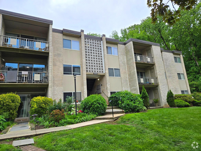 Building Photo - 12209 Braxfield Ct Rental