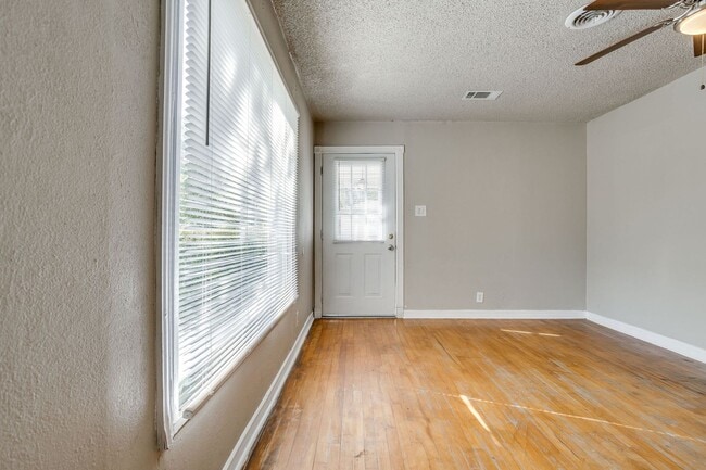 3109 Dogwood Park Dr