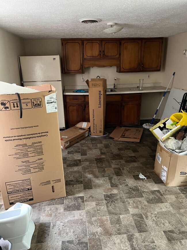 Photo - 6666 Hwy 411