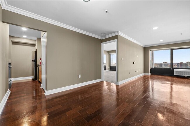 Photo - 300 Riverfront Dr Unit 26J