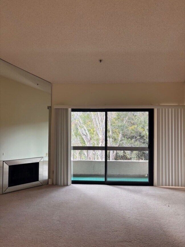 Photo - 5765 Friars Rd Unidad 5765-187 Friars Rd