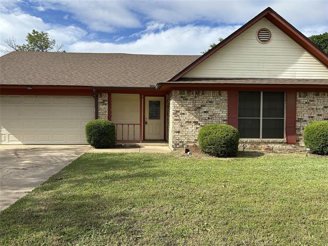 Building Photo - 6621 N Park Dr