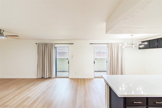 Building Photo - 14555 Wunderlich Dr Unit 3505
