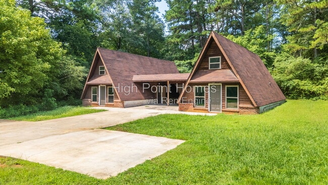 Photo - 1696 Johnson Rd