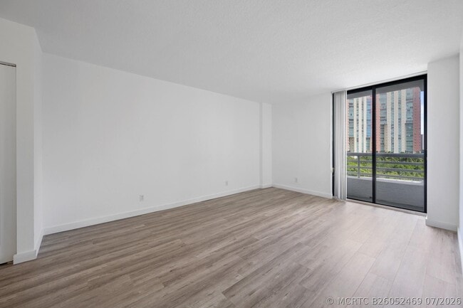 Photo - 3300 NE 192 St Unit 915