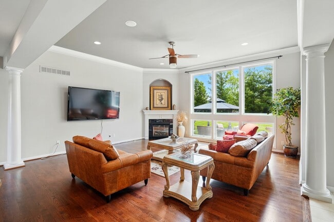 Photo - Five Bedroom House in Deerfield Township!