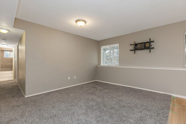 8181 Kunimoto Ct