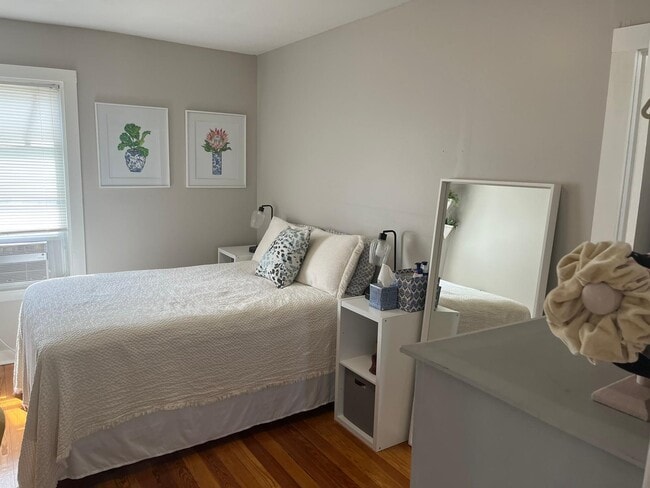 bedroom - 226 Suffolk Ave Unit 226