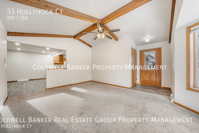 Photo - 33 Hollyhock Ct