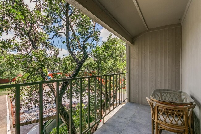Photo - 7711 Callaghan Rd