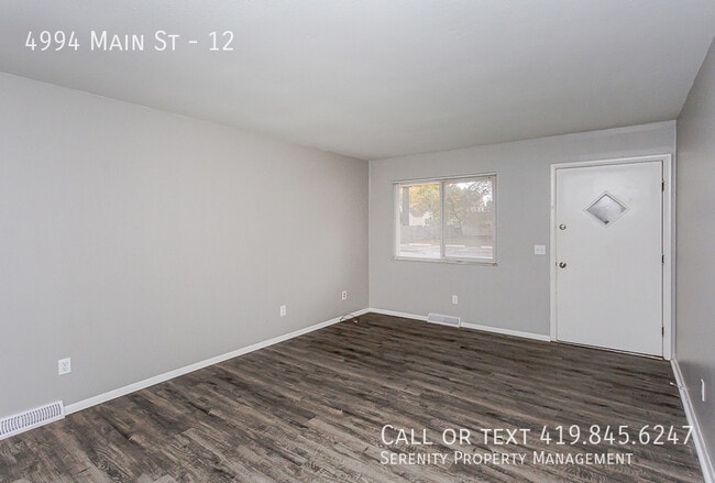 Photo - 4994 Main St Unidad 12