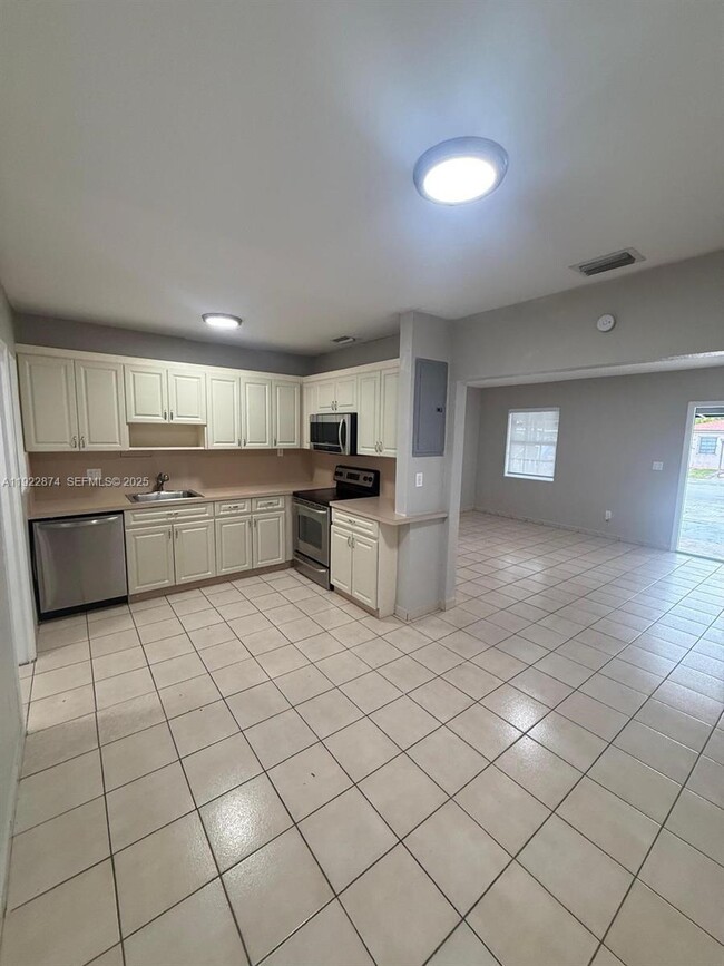 Photo - 3281 NW 14th Terrace Unit 1