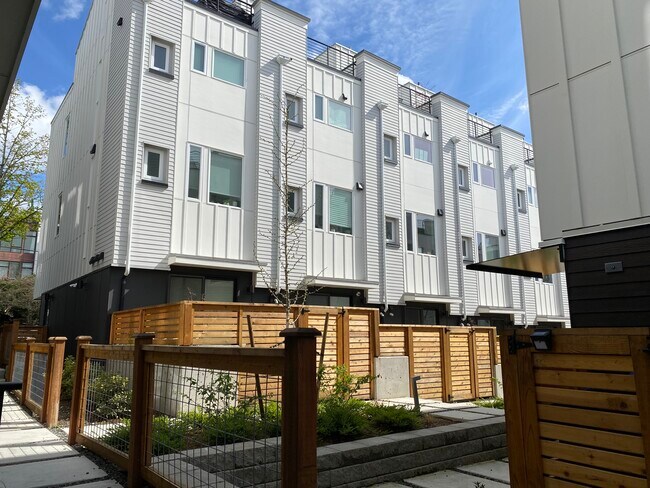 Photo - 1113 14th Ave