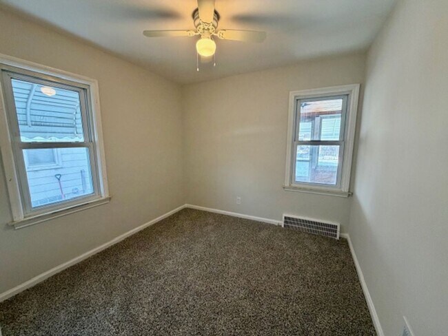 Photo - Three Bedroom Ranch home with a 1 and a half car garage. Very nice area. Call 313-429-3244 KPM De...