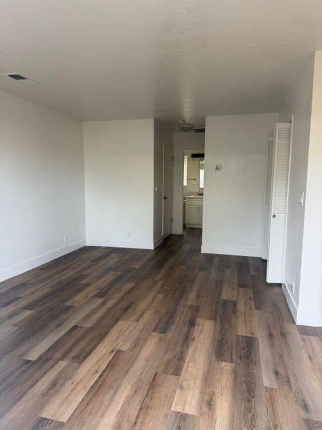 Photo - 710 Key Ave