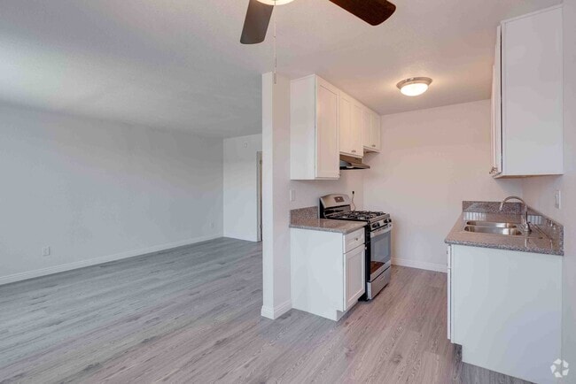 1HAB, 1BA - 598 ft²