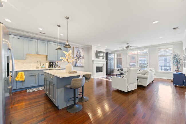 Photo - 3056 N Clybourn Ave Unit 1N