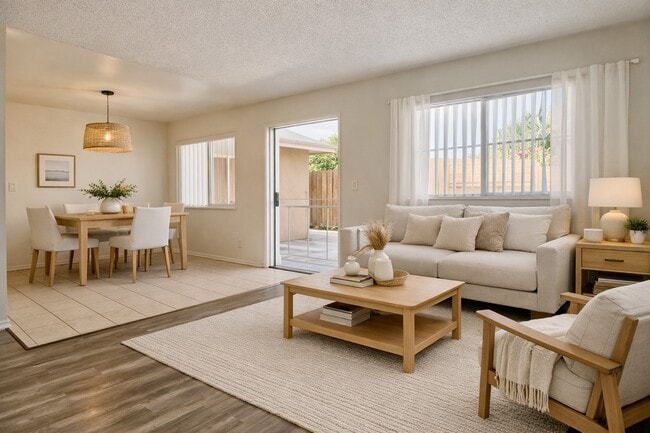 Photo - 17102 Emerald Ln