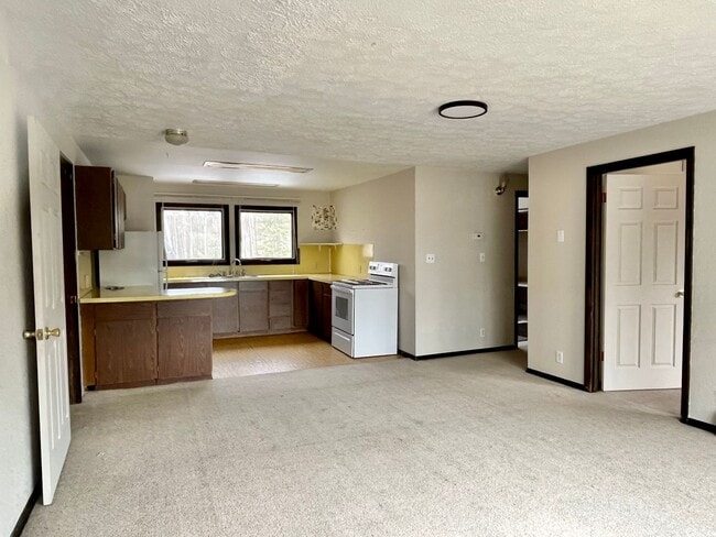 Photo - Pet friendly 2 bedroom, utilities included