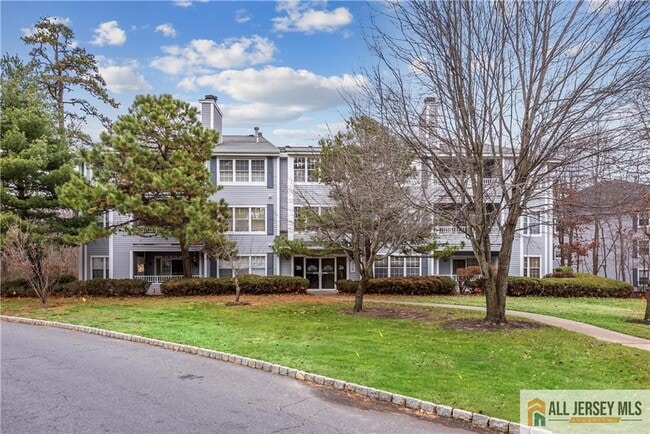 Building Photo - 2611 Candlelight Ct Unit 2611