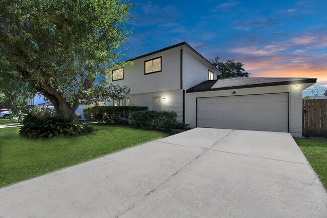 Photo - 9912 Cardinal St